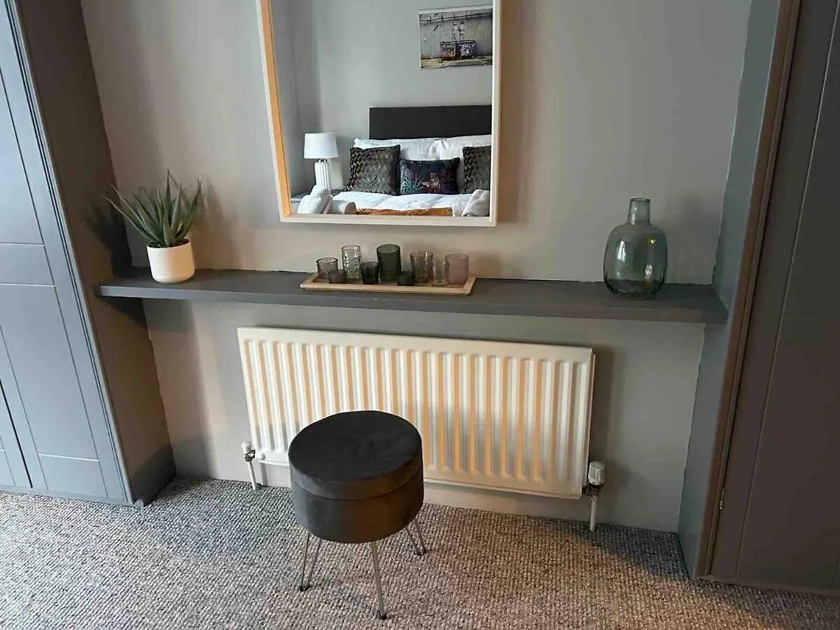1 Bdr Apartment At Queens Uni By Belfast City Breaks Verenigd Koninkrijk